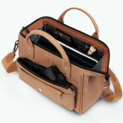 Adventurer Umhängetasche Crossbody M Moscow