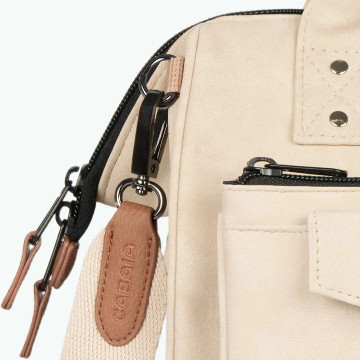 Adventurer Umhängetasche Crossbody M Andenne