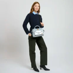 Adventurer Umhängetasche Crossbody M Fiji