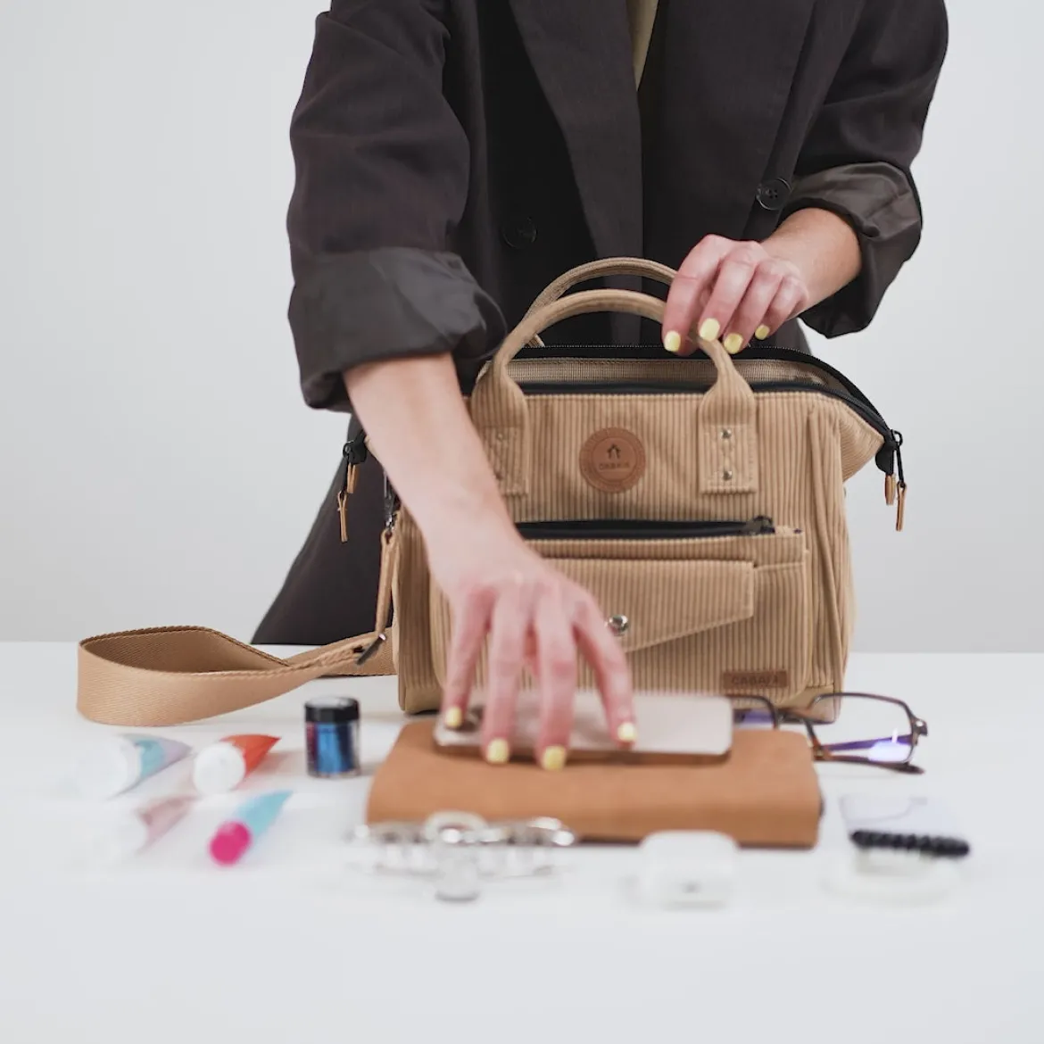 Adventurer Umhängetasche Crossbody M Larissa