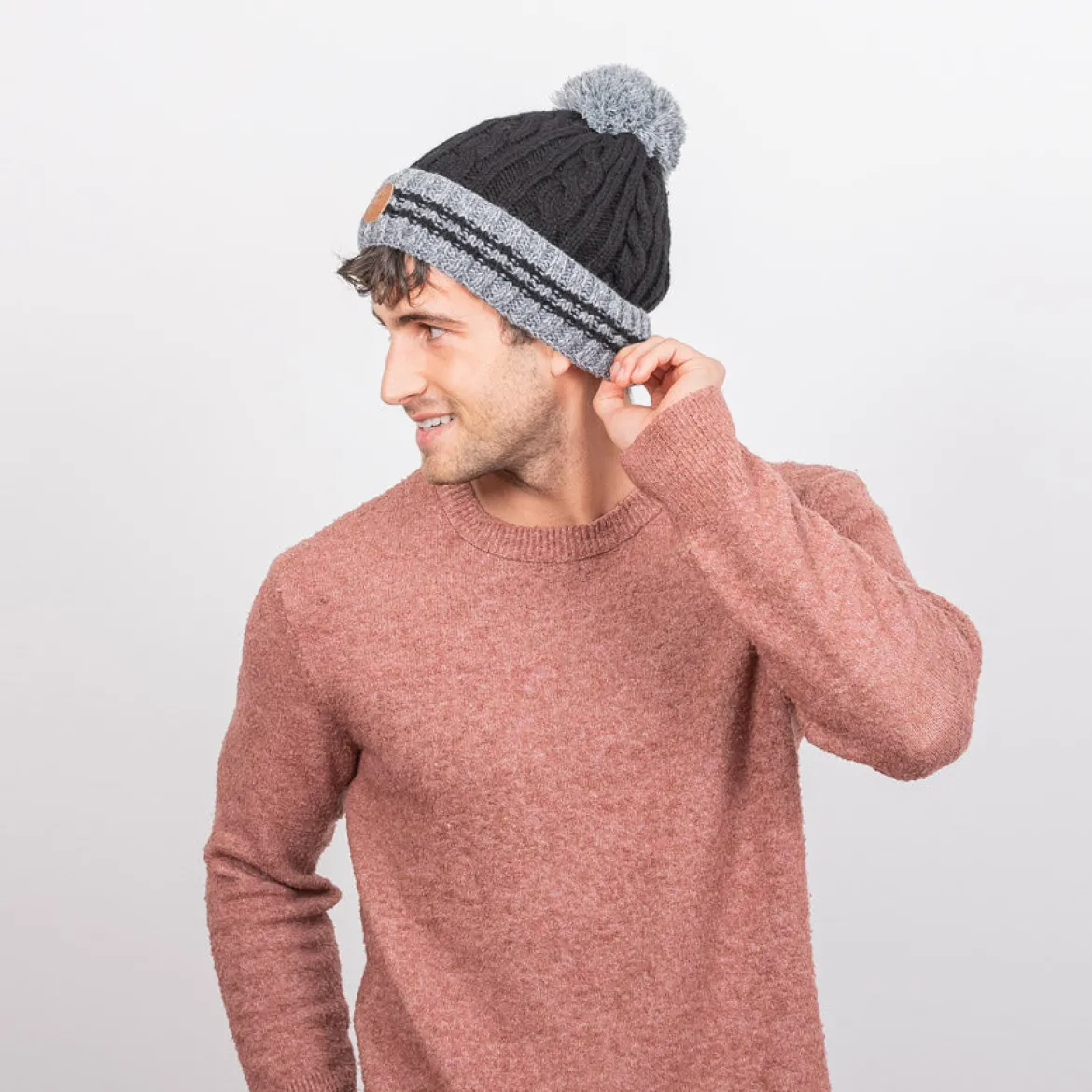 Beanie Creamy Gin New Black